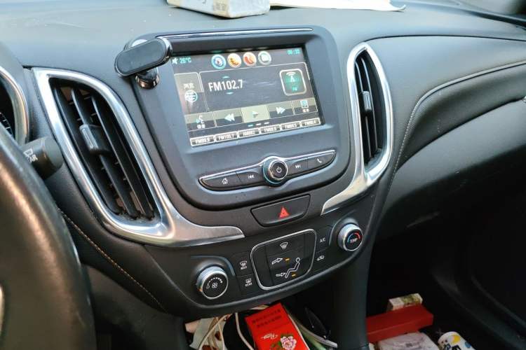 Used Chevrolet Equinox 2019 535T Automatic Chijie Edition China VI Audio And AC Panel