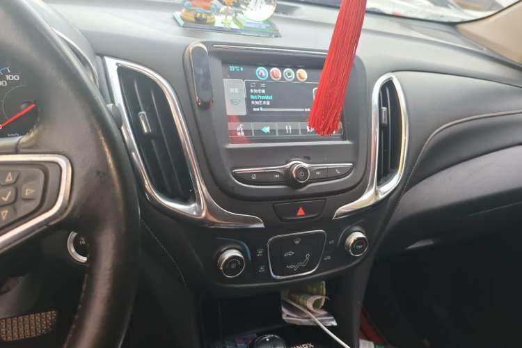 Used Chevrolet Equinox 2019 535T Automatic Chijie Edition China V Standard Audio And AC Panel