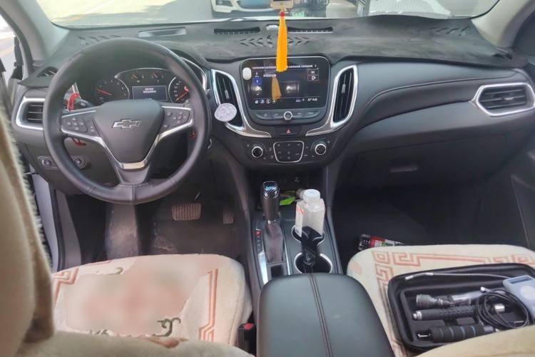 Used Chevrolet Equinox 2019 Redline 550T Automatic All-Wheel-Drive Trailblazer RS China V Standard Center Console