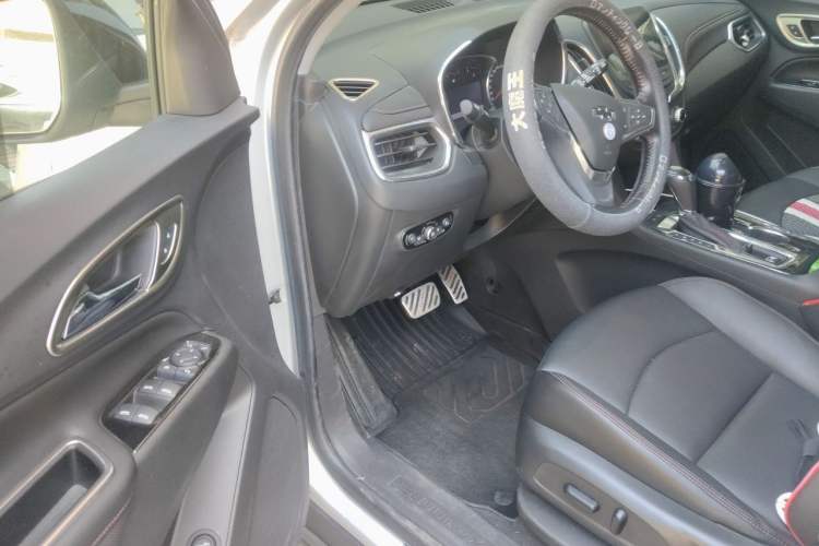 Used Chevrolet Equinox 2019 Redline 550T Automatic All-Wheel-Drive RS Model China V Standard Driver Seat