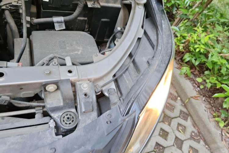 Used Chevrolet Equinox 2019 535T Automatic Chijie Edition China VI Engine Bay Left