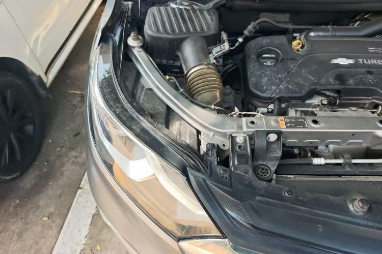 Used Chevrolet Equinox 2019 535T Automatic YuJie Edition China V Standard Engine Bay Right