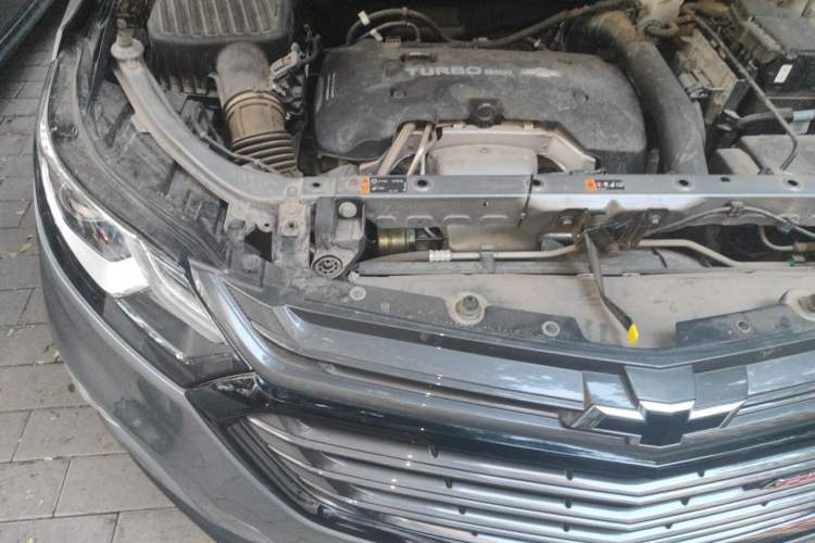 Used Chevrolet Equinox 2019 Redline 550T Automatic All-Wheel-Drive RS Model China VI Standard Engine Bay Right