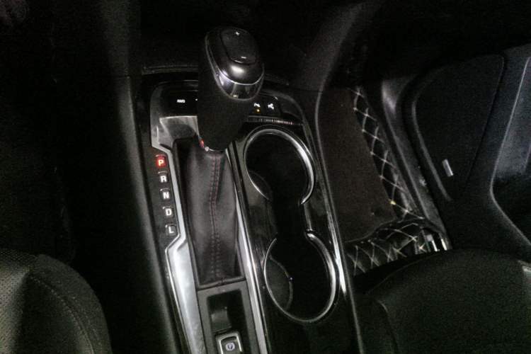 Used Chevrolet Equinox 2019 Redline 550T Automatic All-Wheel-Drive Trailblazer RS China V Standard Gear Lever
