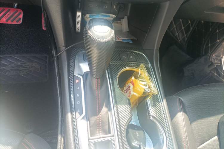 Used Chevrolet Equinox 2019 Redline 550T Automatic All-Wheel-Drive Trailblazer RS China V Standard Gear Lever