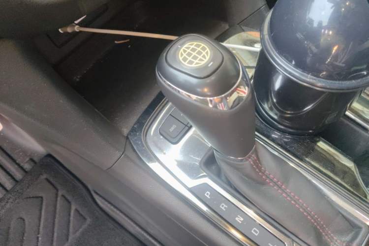 Used Chevrolet Equinox 2019 Redline 550T Automatic All-Wheel-Drive RS Model China V Standard Gear Lever