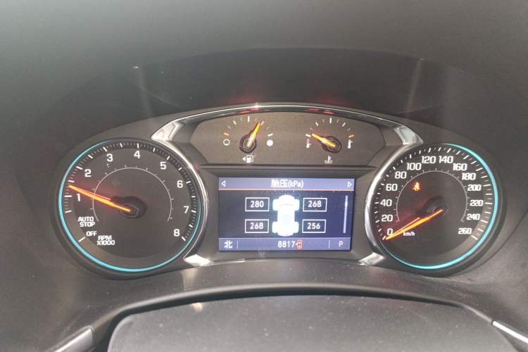 Used Chevrolet Equinox 2019 Redline 550T Automatic All-Wheel-Drive Trailblazer RS China VI Standard Instrument Cluster
