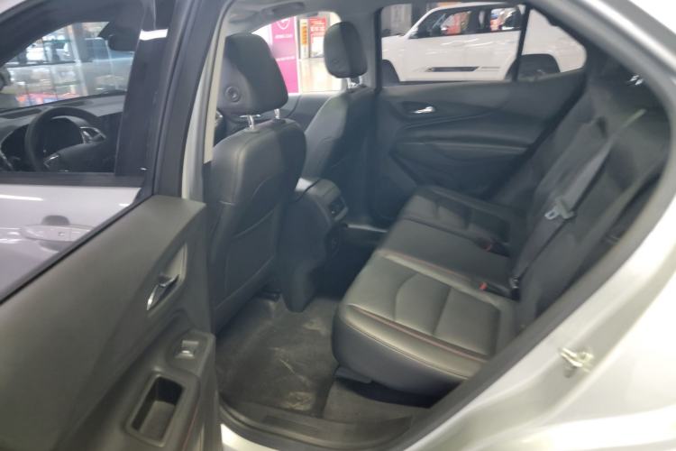 Used Chevrolet Equinox 2019 Redline 550T Automatic All-Wheel-Drive RS Model China V Standard Interior 6