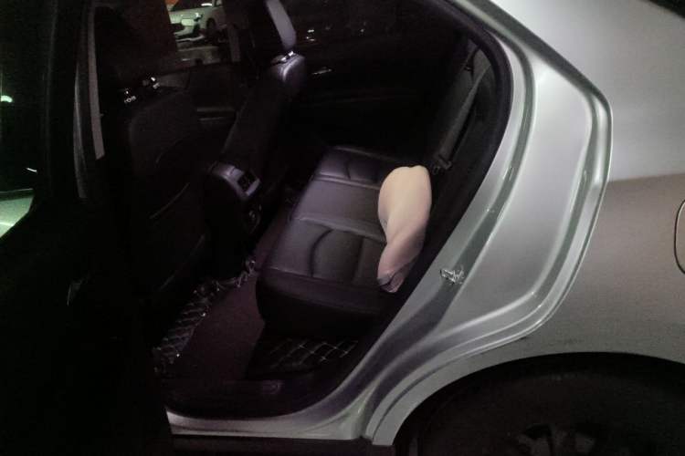 Used Chevrolet Equinox 2019 Redline 550T Automatic All-Wheel-Drive Trailblazer RS China V Standard Left Rear Seat