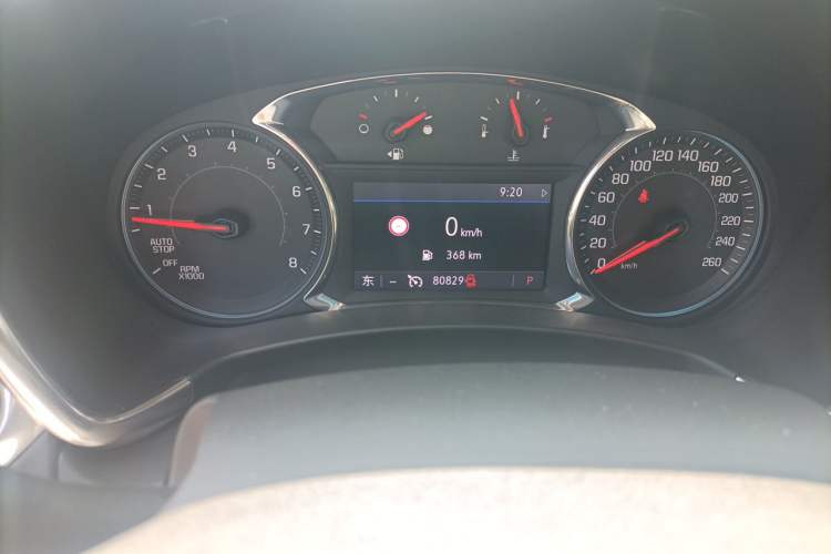 Used Chevrolet Equinox 2019 Redline 550T Automatic All-Wheel-Drive Trailblazer RS China V Standard Odometer Close Up