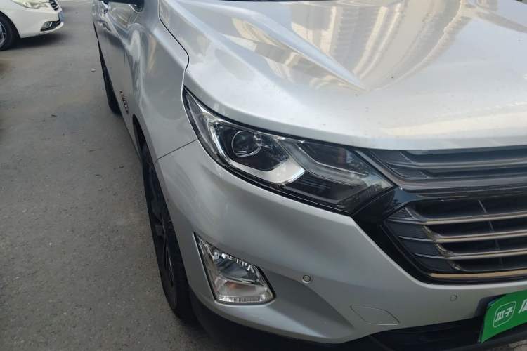 Used Chevrolet Equinox 2019 Redline 550T Automatic All-Wheel-Drive Trailblazer RS China V Standard Right Front Headlight