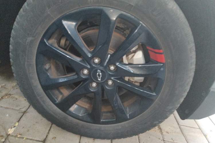 Used Chevrolet Equinox 2019 Redline 550T Automatic All-Wheel-Drive RS Model China VI Standard Right Front Wheel Hub