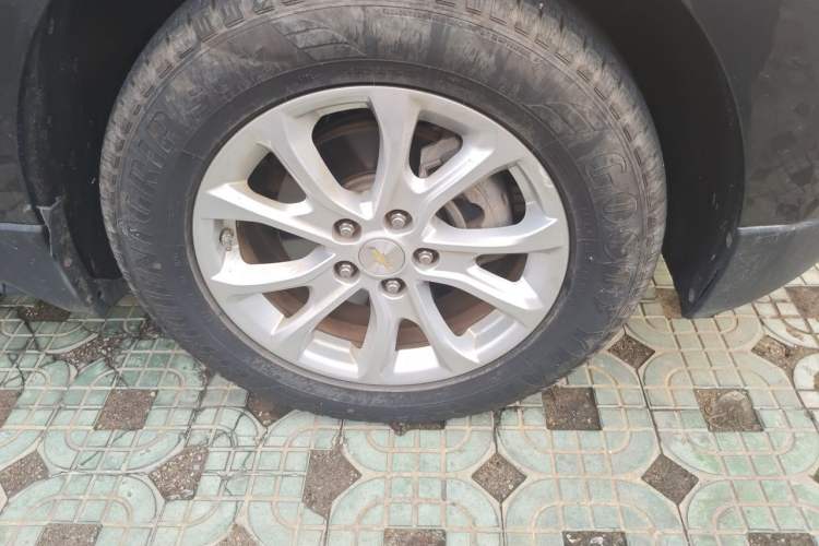 Used Chevrolet Equinox 2019 535T Automatic Chijie Edition China V Standard Right Front Wheel Hub