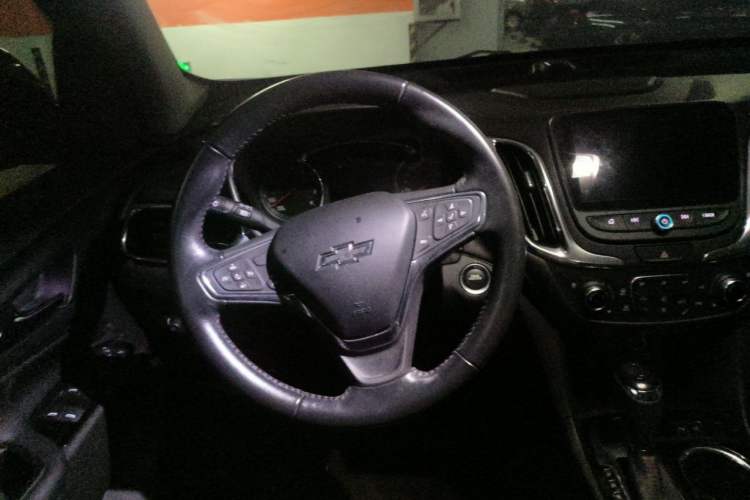 Used Chevrolet Equinox 2019 Redline 550T Automatic All-Wheel-Drive Trailblazer RS China V Standard Steering Wheel