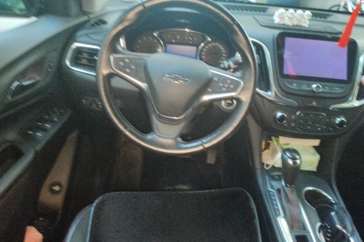 Used Chevrolet Equinox 2019 Redline 550T Automatic All-Wheel-Drive RS Model China VI Standard Steering Wheel