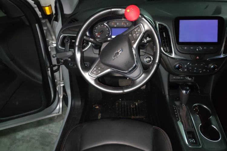 Used Chevrolet Equinox 2019 Redline 550T Automatic All-Wheel-Drive RS Model China VI Standard Steering Wheel