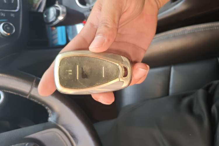 Used Chevrolet Equinox 2019 535T Automatic Chijie Edition China V Standard Vehicle Key