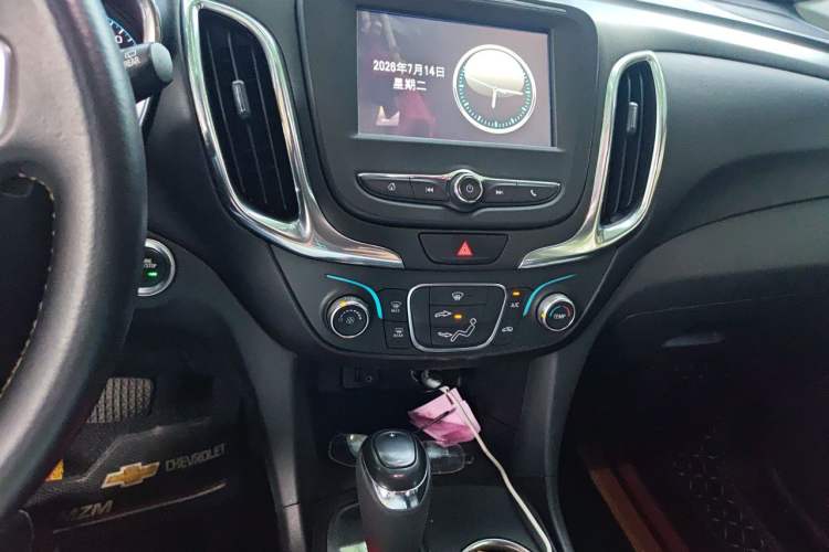 Used Chevrolet Equinox 2019 535T Automatic Lingjie Edition China VI Standard Audio And AC Panel