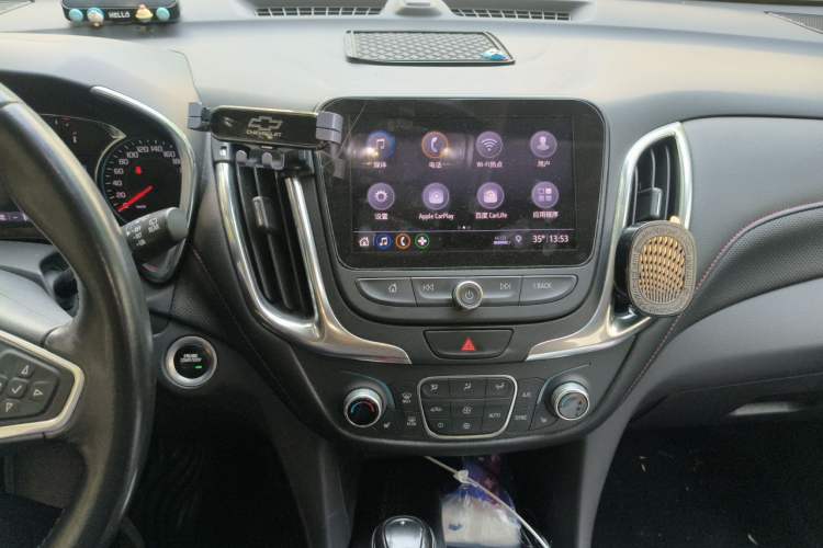 Used Chevrolet Equinox 2019 Redline 550T Automatic All-Wheel-Drive RS Model China V Standard Audio And AC Panel