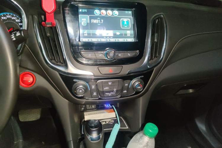 Used Chevrolet Equinox 2019 535T Automatic Chijie Edition China VI Audio And AC Panel