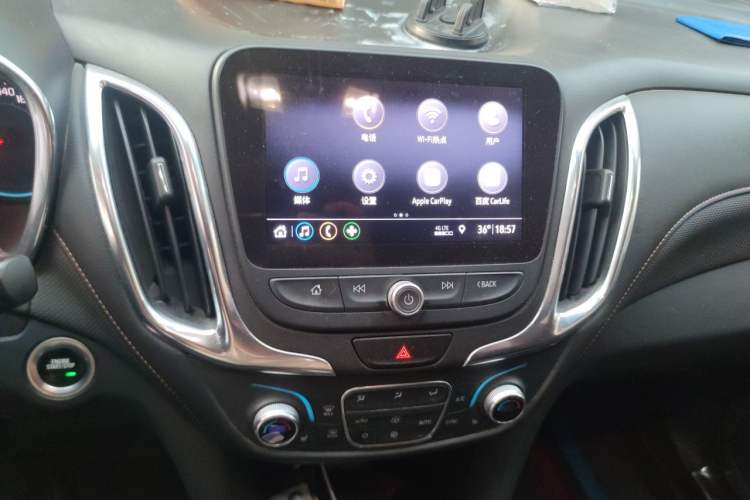 Used Chevrolet Equinox 2019 535T Automatic YuJie Edition China V Standard Audio And AC Panel