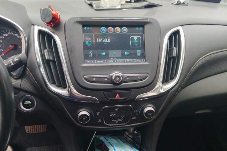 Used Chevrolet Equinox 2019 535T Automatic Chijie Edition China V Standard Audio And AC Panel