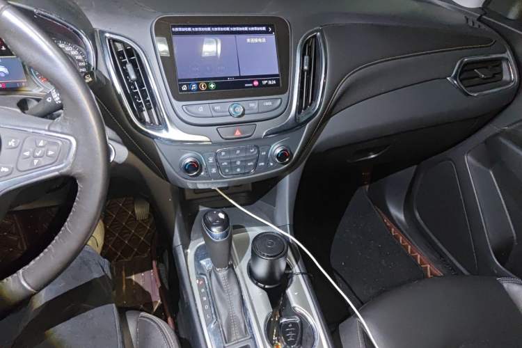 Used Chevrolet Equinox 2019 535T Automatic YuJie Edition China VI Audio And AC Panel