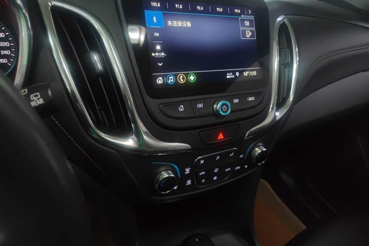Used Chevrolet Equinox 2019 535T Automatic YuJie Edition China VI Audio And AC Panel