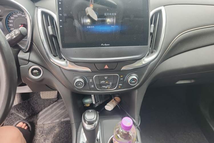 Used Chevrolet Equinox 2019 535T Automatic Chijie Edition China V Standard Audio And AC Panel