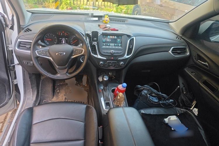 Used Chevrolet Equinox 2019 535T Automatic Chijie Edition China VI Center Console