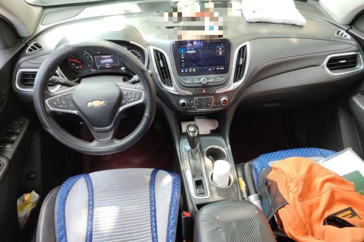Used Chevrolet Equinox 2019 535T Automatic YuJie Edition China V Standard Center Console