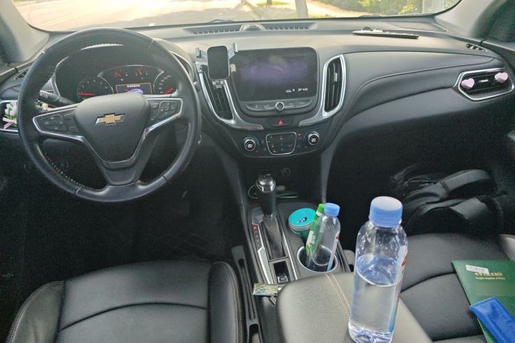 Used Chevrolet Equinox 2019 535T Automatic YuJie Edition China V Standard Center Console