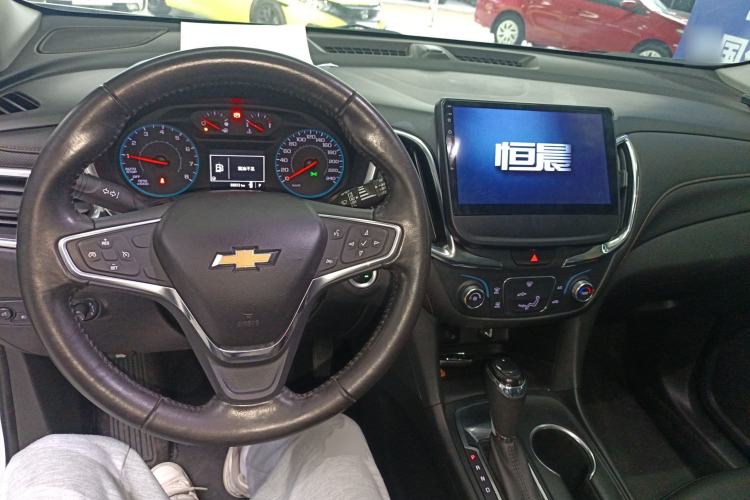 Used Chevrolet Equinox 2019 535T Automatic Chijie Edition China VI Center Console