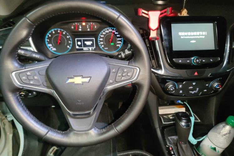 Used Chevrolet Equinox 2019 535T Automatic Chijie Edition China VI Center Console