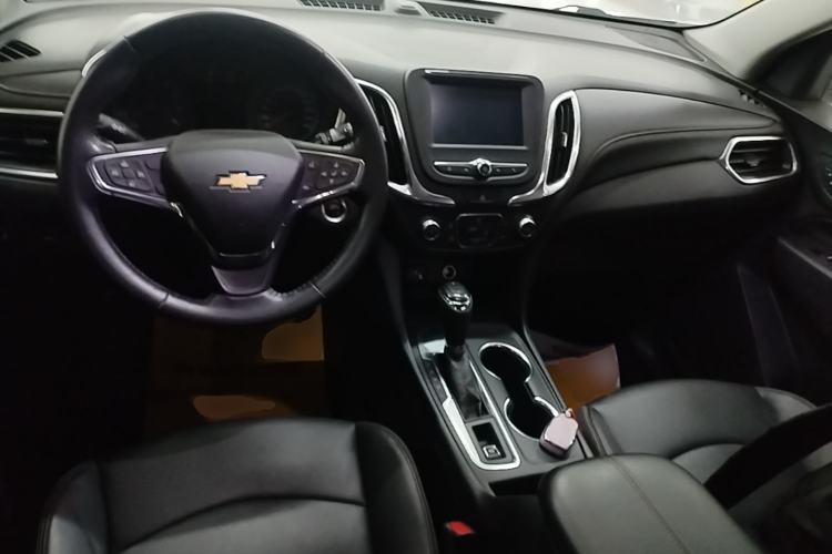 Used Chevrolet Equinox 2019 535T Automatic Chijie Edition China VI Center Console