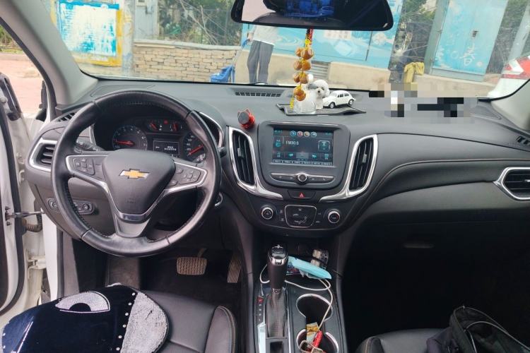 Used Chevrolet Equinox 2019 535T Automatic Chijie Edition China V Standard Center Console