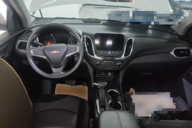 Used Chevrolet Equinox 2019 535T Automatic YuJie Edition China VI Center Console