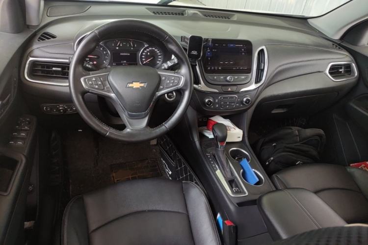 Used Chevrolet Equinox 2019 535T Automatic YuJie Edition China VI Center Console