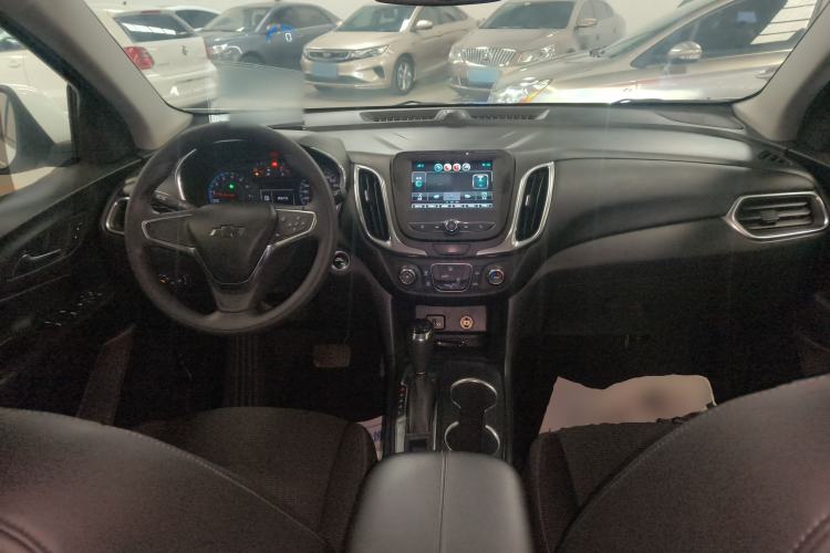 Used Chevrolet Equinox 2019 535T Automatic Lingjie Edition China V Standard Center Console