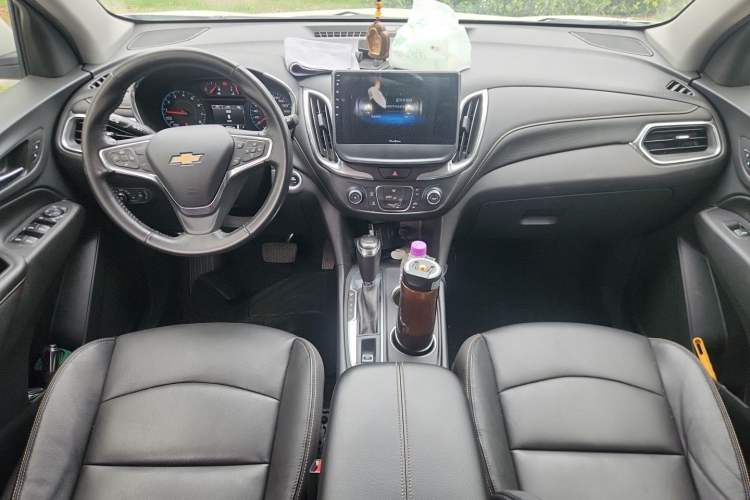 Used Chevrolet Equinox 2019 535T Automatic Chijie Edition China V Standard Center Console