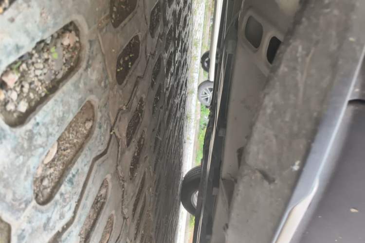 Used Chevrolet Equinox 2019 535T Automatic YuJie Edition China VI Chassis Front Left
