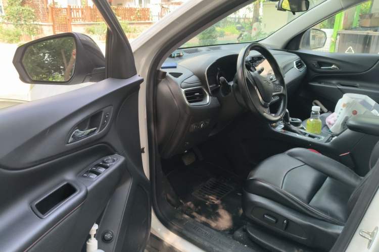 Used Chevrolet Equinox 2019 Redline 550T Automatic All-Wheel-Drive RS Model China V Standard Driver Seat