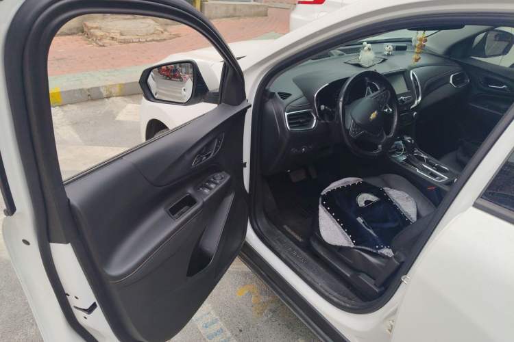 Used Chevrolet Equinox 2019 535T Automatic Chijie Edition China V Standard Driver Seat