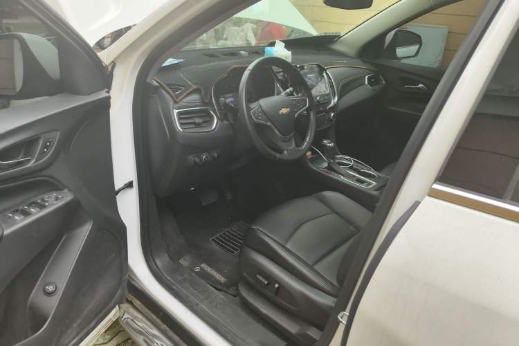 Used Chevrolet Equinox 2019 535T Automatic YuJie Edition China VI Driver Seat