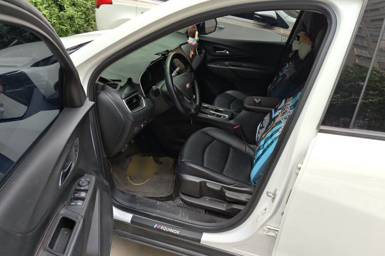 Used Chevrolet Equinox 2019 535T Automatic Lingjie Edition China VI Standard Driver Seat