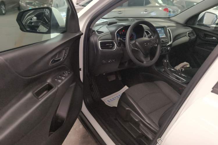 Used Chevrolet Equinox 2019 535T Automatic Lingjie Edition China V Standard Driver Seat