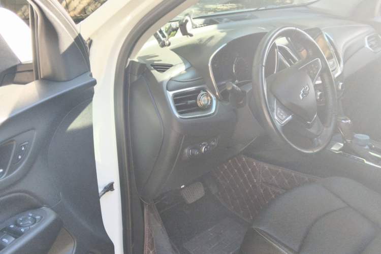 Used Chevrolet Equinox 2019 535T Automatic YuJie Edition China V Standard Driver Seat