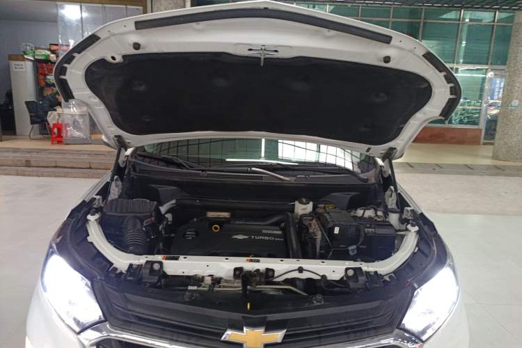 Used Chevrolet Equinox 2019 535T Automatic Chijie Edition China VI Engine Bay