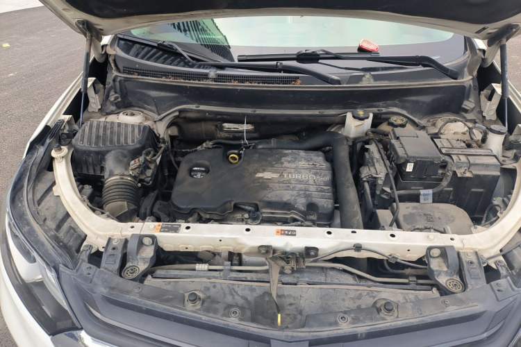 Used Chevrolet Equinox 2019 535T Automatic Chijie Edition China VI Engine Bay