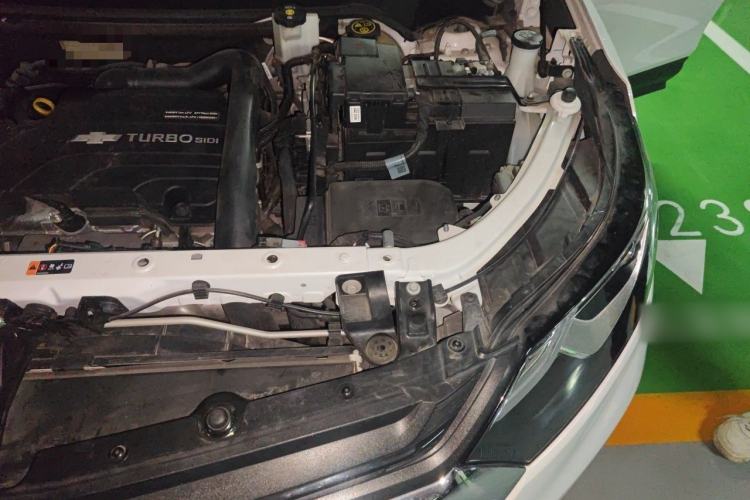 Used Chevrolet Equinox 2019 535T Automatic YuJie Edition China VI Engine Bay Left